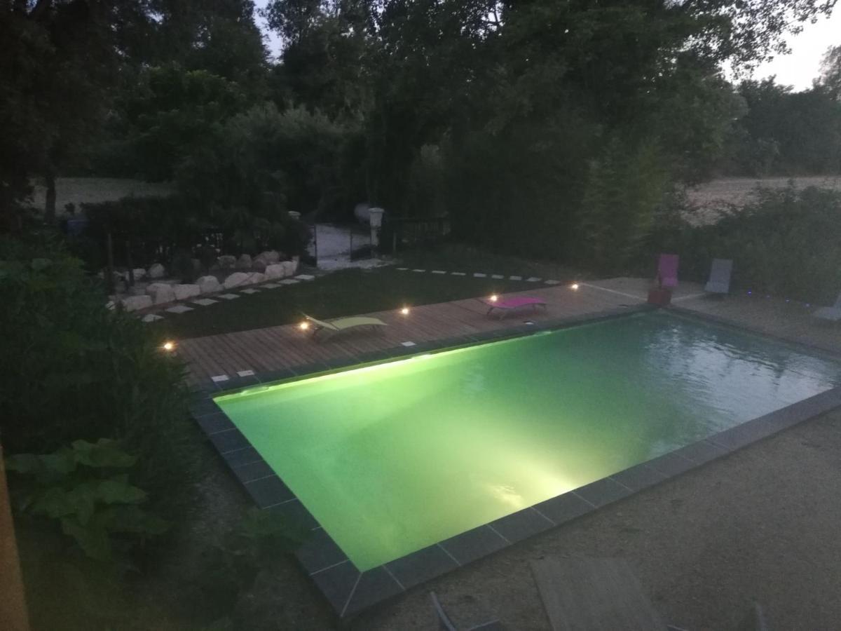 Le Robinson Hotel Pierrelatte Kültér fotó