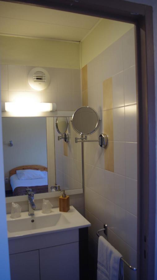 Le Robinson Hotel Pierrelatte Kültér fotó